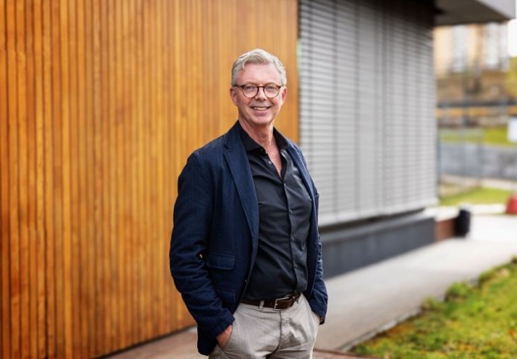 Anders Overrein er ny regionsdirektør for Service Midt i GK. Med solid erfaring fra rådgiverbransjen og eiendomsutvikling skal han bidra til å videreutvikle servicevirksomheten i regionen.