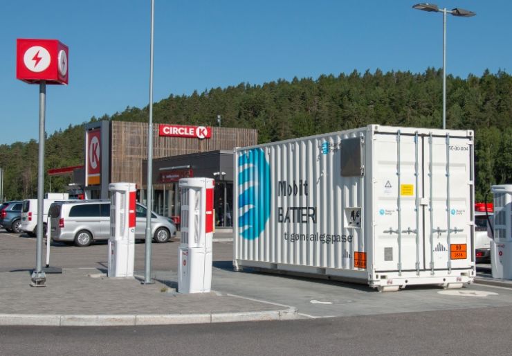 De to energigigantene Skagerak Energi og Circle K Norge går sammen om å levere flyttbare battericontainere til anleggsplasser over hele Norge.