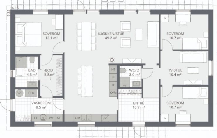 Familiær tradisjonell 123. klassisk uttrykk, saltak og varme detaljer.