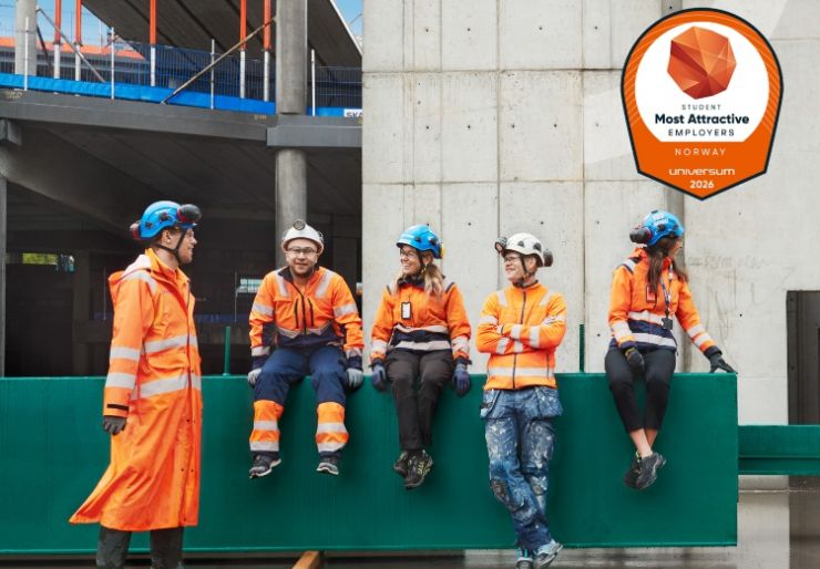 Skanska best i bransjen blant ingeniørstudenter Skanska klatrer kraftig i årets Universum-undersøkelse og er nå den mest attraktive arbeidsgiveren blant entreprenørene i bygg- og anleggsnæringen. Skanska går fra 20. til 16. plass i årets Universum-range