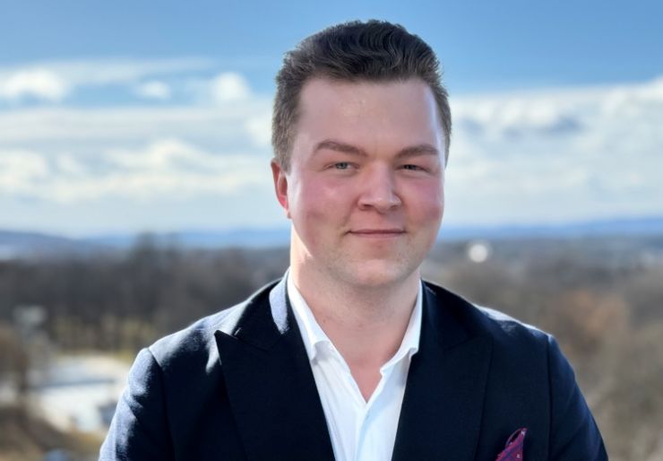 Salgstopp til NHO Byggenæringen NHO Byggenæringen har ansatt Ole Martin Thorshaug Kristiansen (30) som salgs- og markedssjef i en nyopprettet stilling.