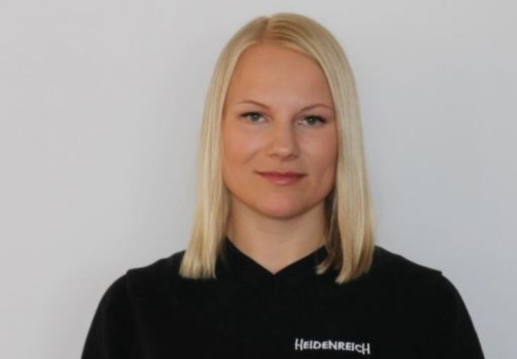 Karin Eilertsen er rørlegger og Distriktssjef hos Heidenreich i Troms & Finnmark. Med et varmt hjerte, stort engasjement og bein i nesen brenner hun for yrkesfag, mangfold og ungdom.