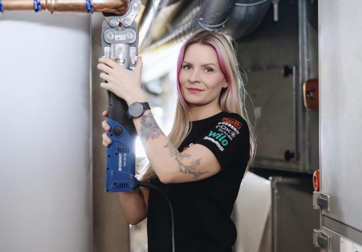 Christina Lie - Finalist Norges Hyggeligste Håndverker 2026.