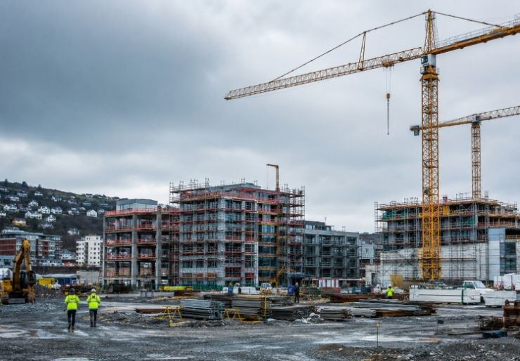 Byggveksten nedjusteres