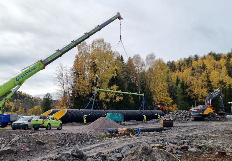 50 års erfaring styrker bruken av plast i VA-nettet Oslo kommune har tatt plastkummen Tegra 600 inn i VA-normen etter testing i et ordinært anleggsprosjekt. Kommunen åpner samtidig for større PP-rør på overvannsanlegg.