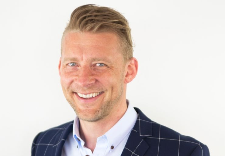 Erlend Berg (46) er ansatt som administrerende direktør i Moelven Modus AS. Han kommer til Moelven fra toppjobben i VVS Norge.